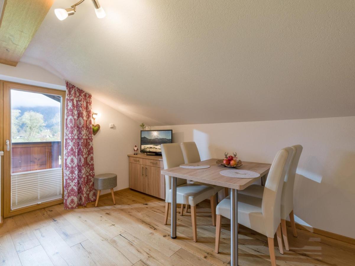 Gaestehaus Schwaiger - Wiesenweg Kossen Room photo